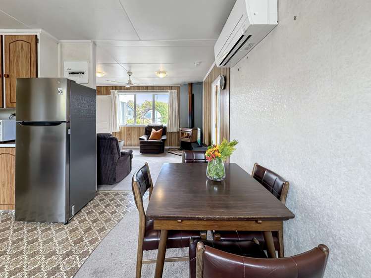 9 Maryburn Road Twizel_9