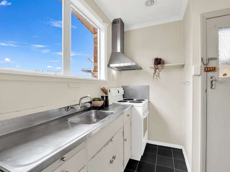 2/84 Linton Street West End_15