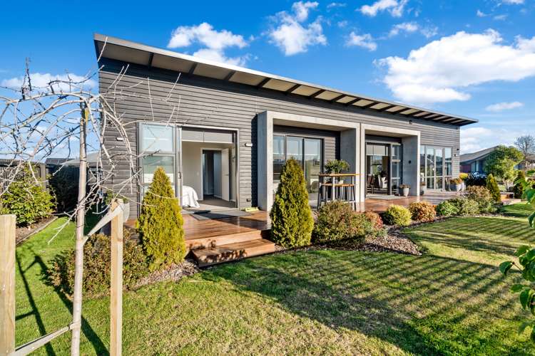 37 Vernon Drive Lincoln_26