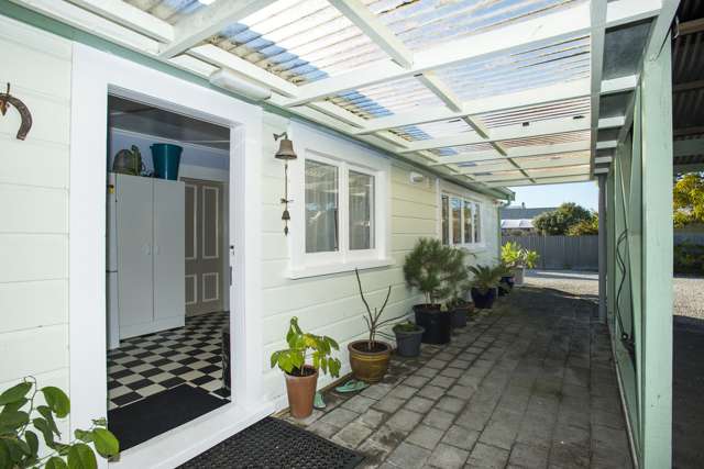 56 Awapuni Road Awapuni_2