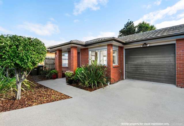 Single Level B & T – Lifestyle Living at Its Best!