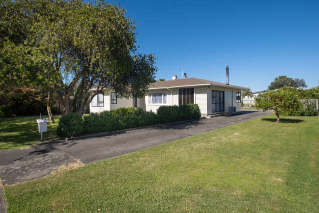 6 Memorial Park Avenue Haumoana_1