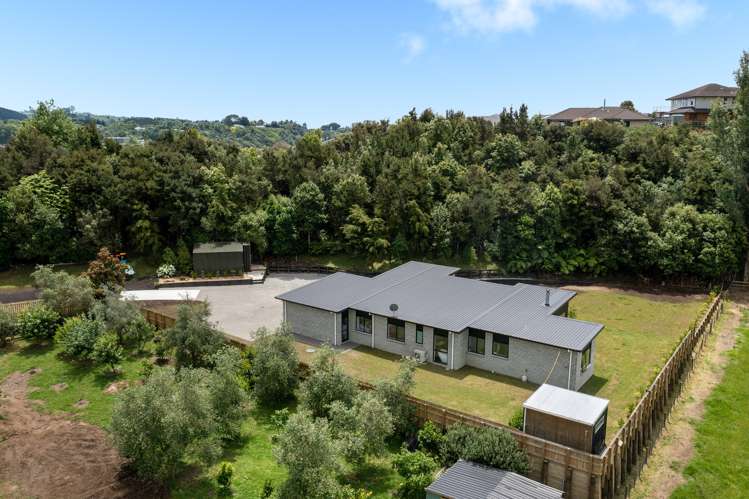 19 Crater Close Pyes Pa_17