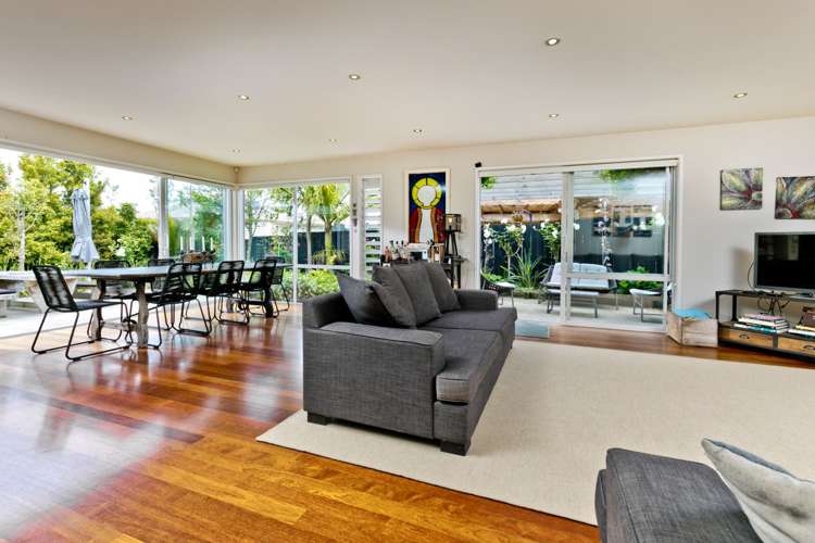 27 Newbury Place Schnapper Rock_1