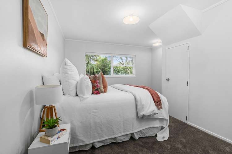 100 Larsen Crescent Tawa_29