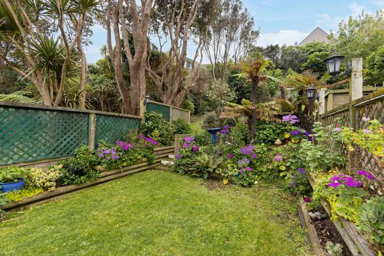 19 Robertson Street Owhiro Bay_19