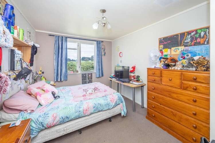 211 Racecourse Road Cambridge_13