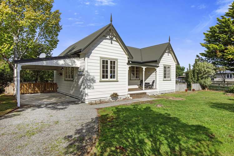 463A High Street South Carterton_16