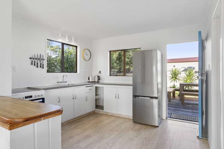 309 Linton Crescent Whangamata_13