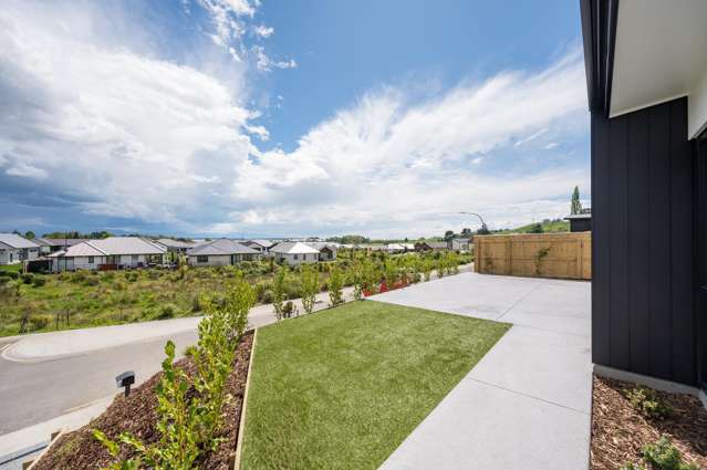 Proud Position, Sun Soaked with Sea views!