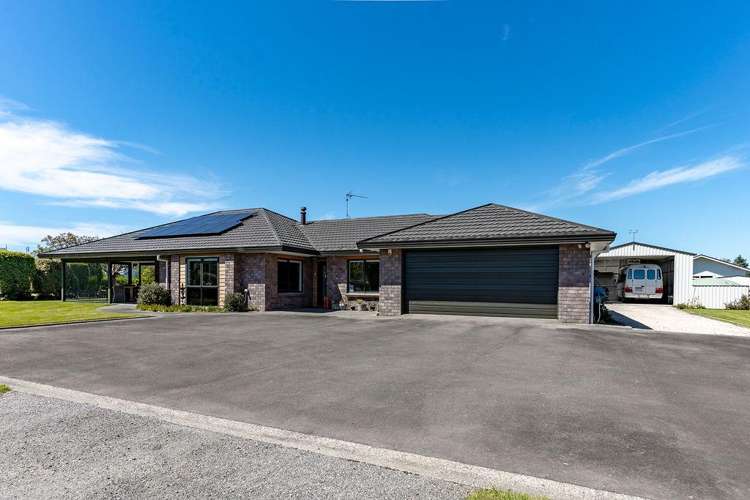 99 Lincoln Road Carterton_25