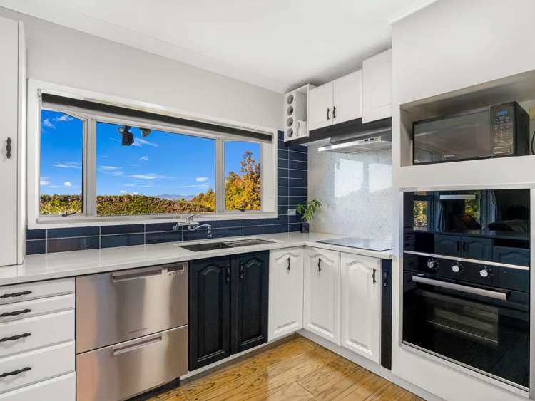 185 Armstrong Road_5