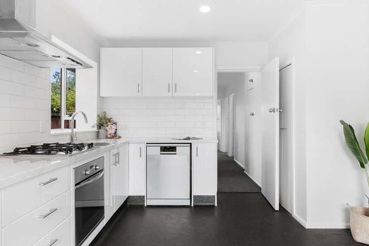 94 Greenhaven Drive Burwood_7