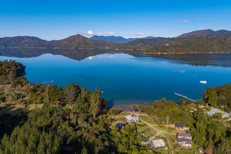 7098 Kenepuru Road Kenepuru Sound_9