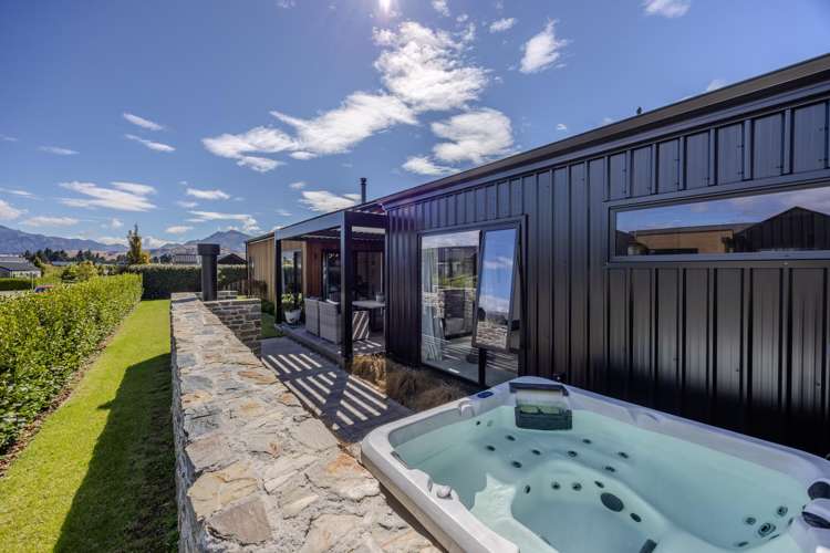 32 Mount Nicholas Avenue Wanaka_17