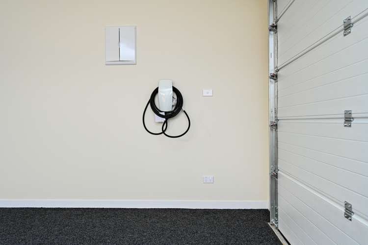 2 Wheki Place Swanson_16