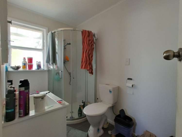 63 Driver Crescent Cannons Creek_19