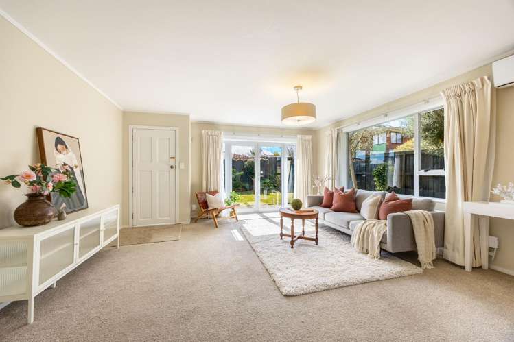 2/11 Ciprian Place Henderson_7