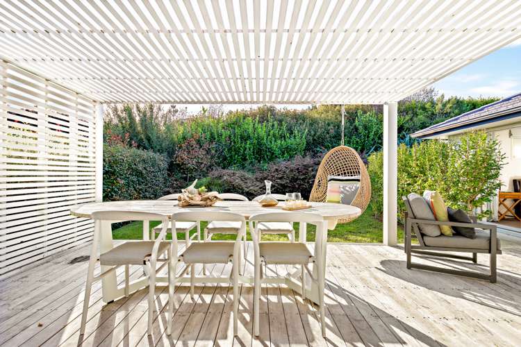 24 Laly Haddon Place Matakana_16