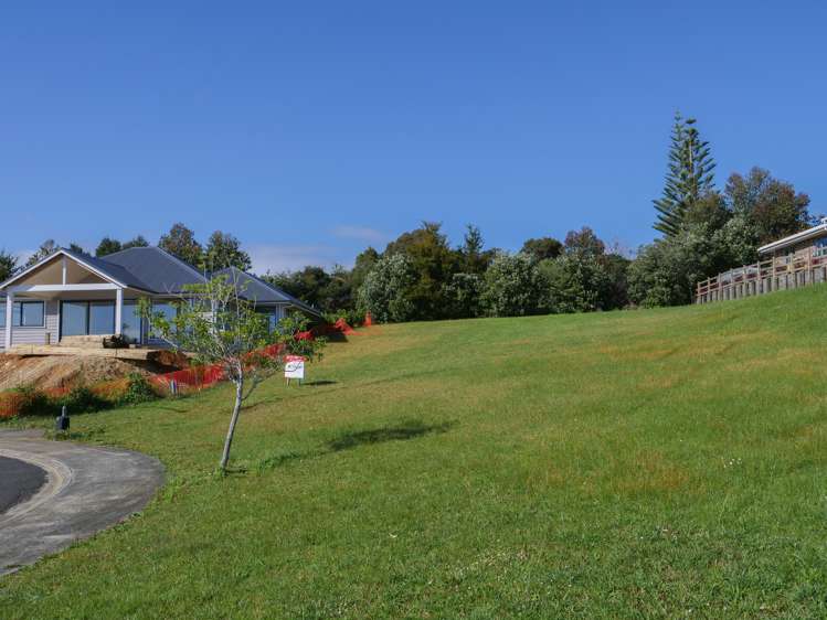 11 Frangipani Street Cable Bay_9