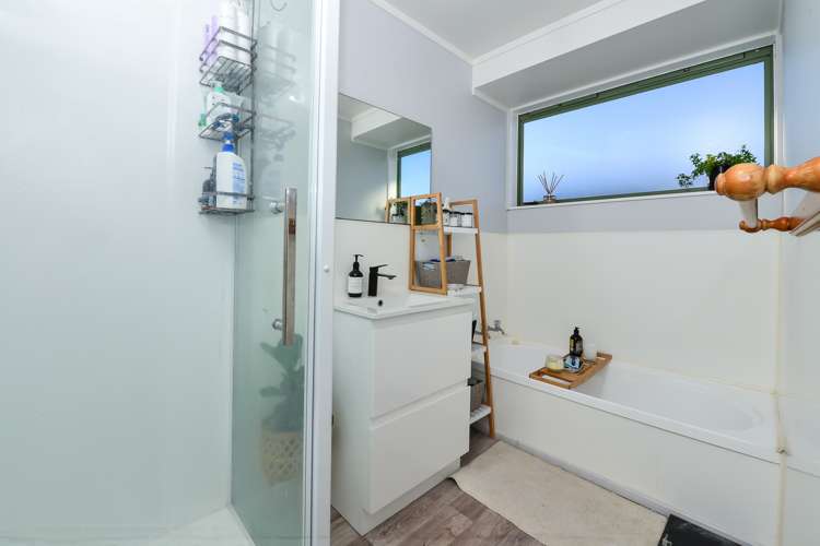 8 Melanie Court Dinsdale_13