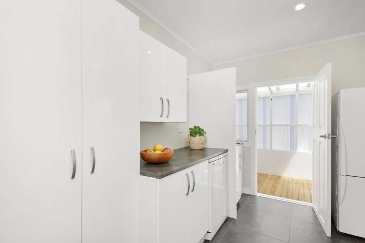 85 Bell Road Waiwhetu_6