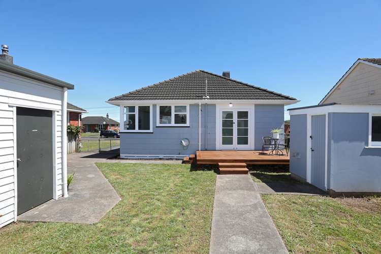 16 Kittyhawk Row Bulls_16