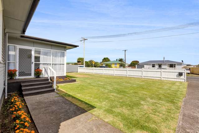 12 Bone Crescent Hawera_2