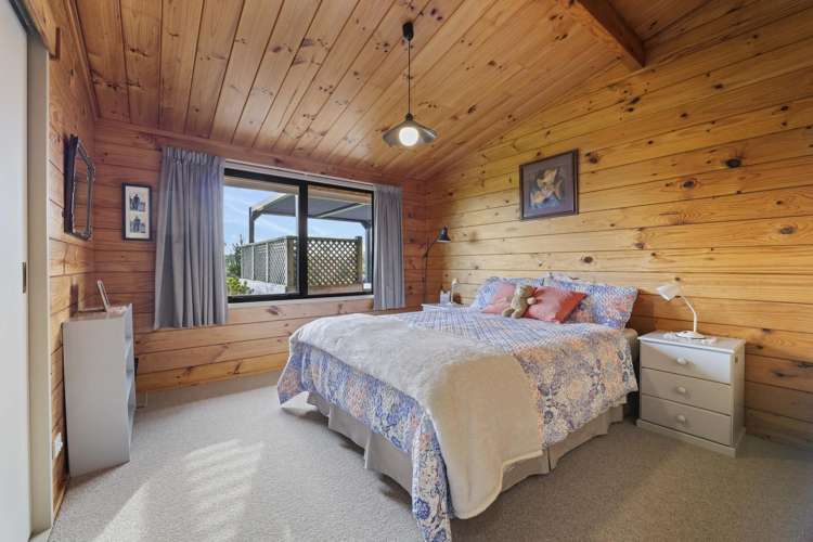 6 Byron Place Whalers Gate_22