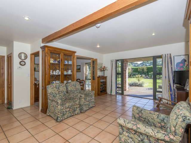 284 Marshs Road Hornby South_4