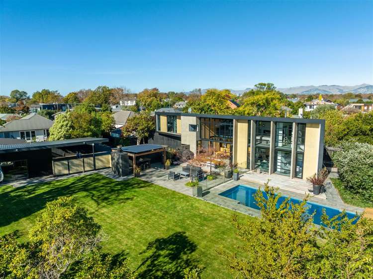 9 Walnut Avenue Strowan_54