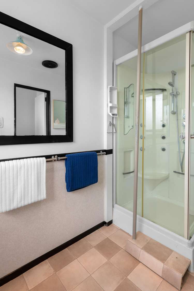 1/136 Wainoni Road Avondale_17