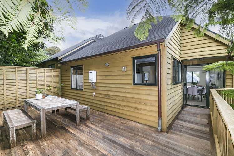 38 Futuna Close Karori_5