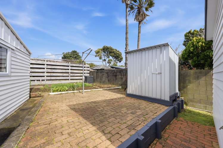 9 Claresholm Place Mangere Bridge_21