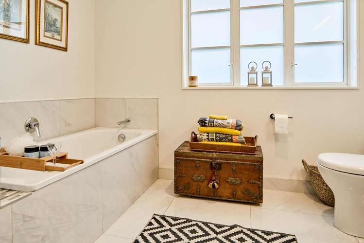 21 Pendennis Point Camborne_14