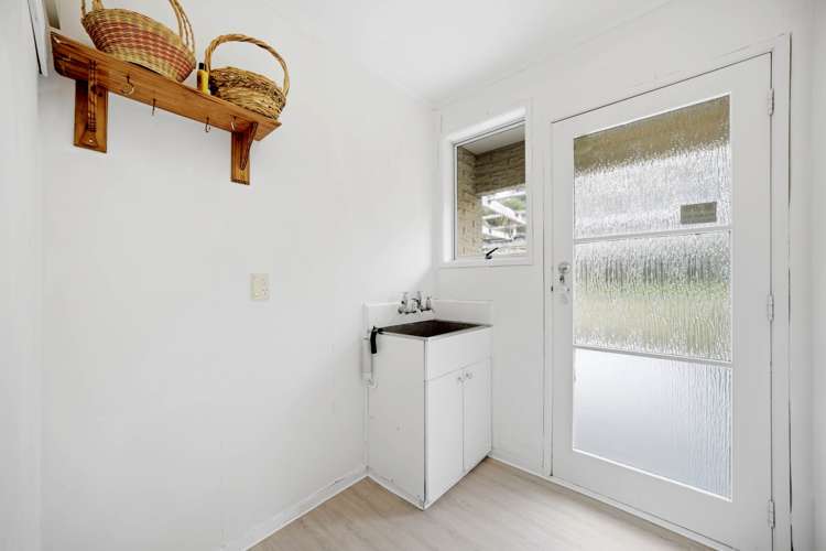 16 Wanita Place Totara Vale_13