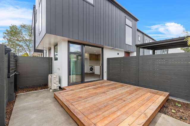 2/623 Cashel Street Linwood_1