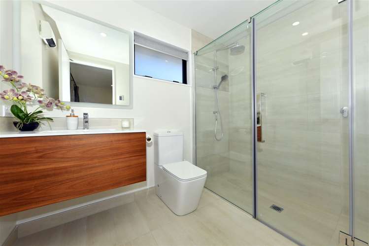 2/5 Jeffreys Road Fendalton_13