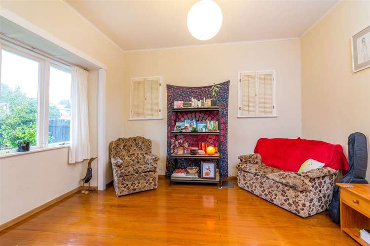 46 Clayburn Road Glen Eden_9