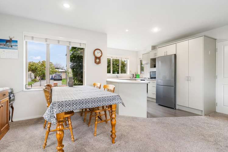 14 Weston Way_4
