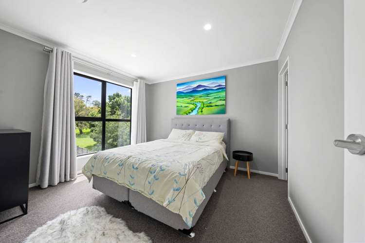 2b Wyon Way Flat Bush_16