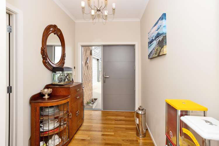 21 Sunrise Drive Seaward Bush_9