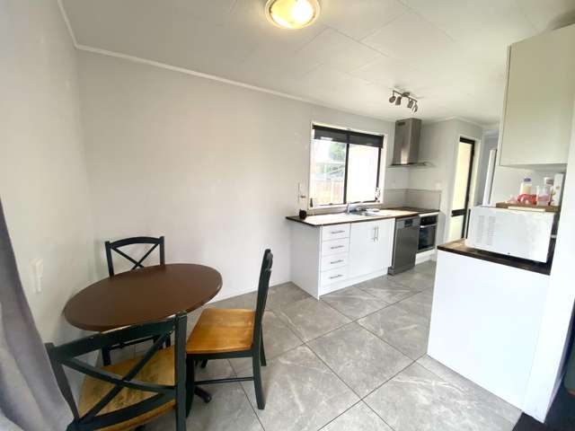 5 Crystal Place Pukehangi_2