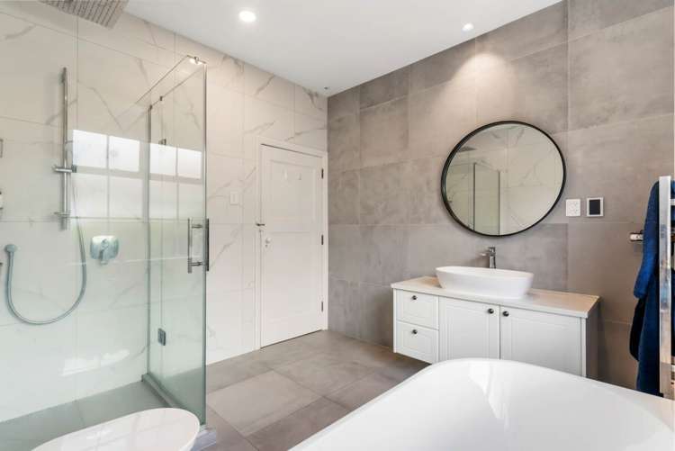 12 Rewi Road Royal Oak_12