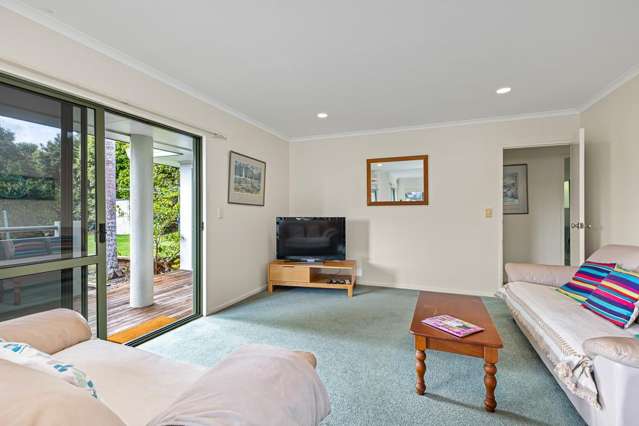 2/67 Arran Road Browns Bay_4
