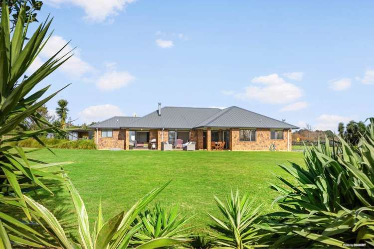 24 Seagrove Road Waiau Pa_24