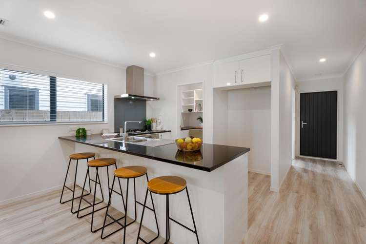 65 Melksham Drive Churton Park_5