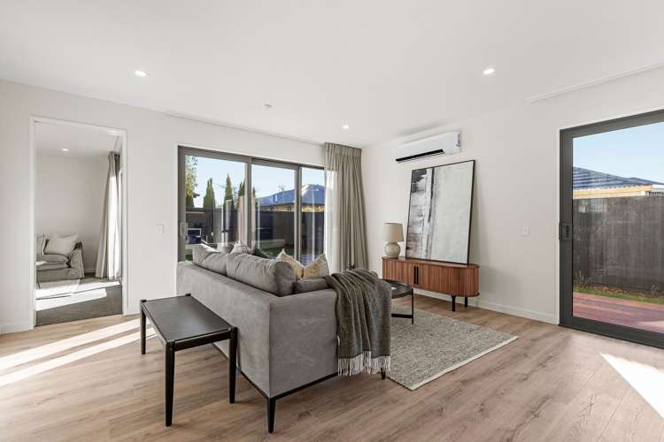 24 Greystone Close_5