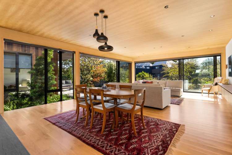 35 Poynder Avenue Merivale_3