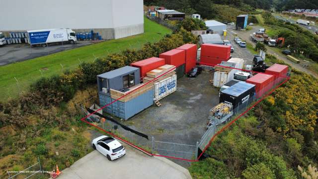 1,200sqm secure yard - Grenada North